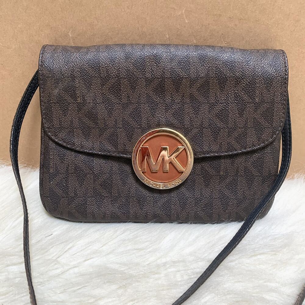 MICHAEL KORS Vintage FULTON FLAP Brown Tan Signature Clutch Crossbody